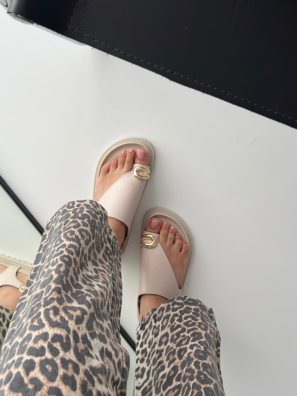 Rox Bej Toka Detaylı Sandalet