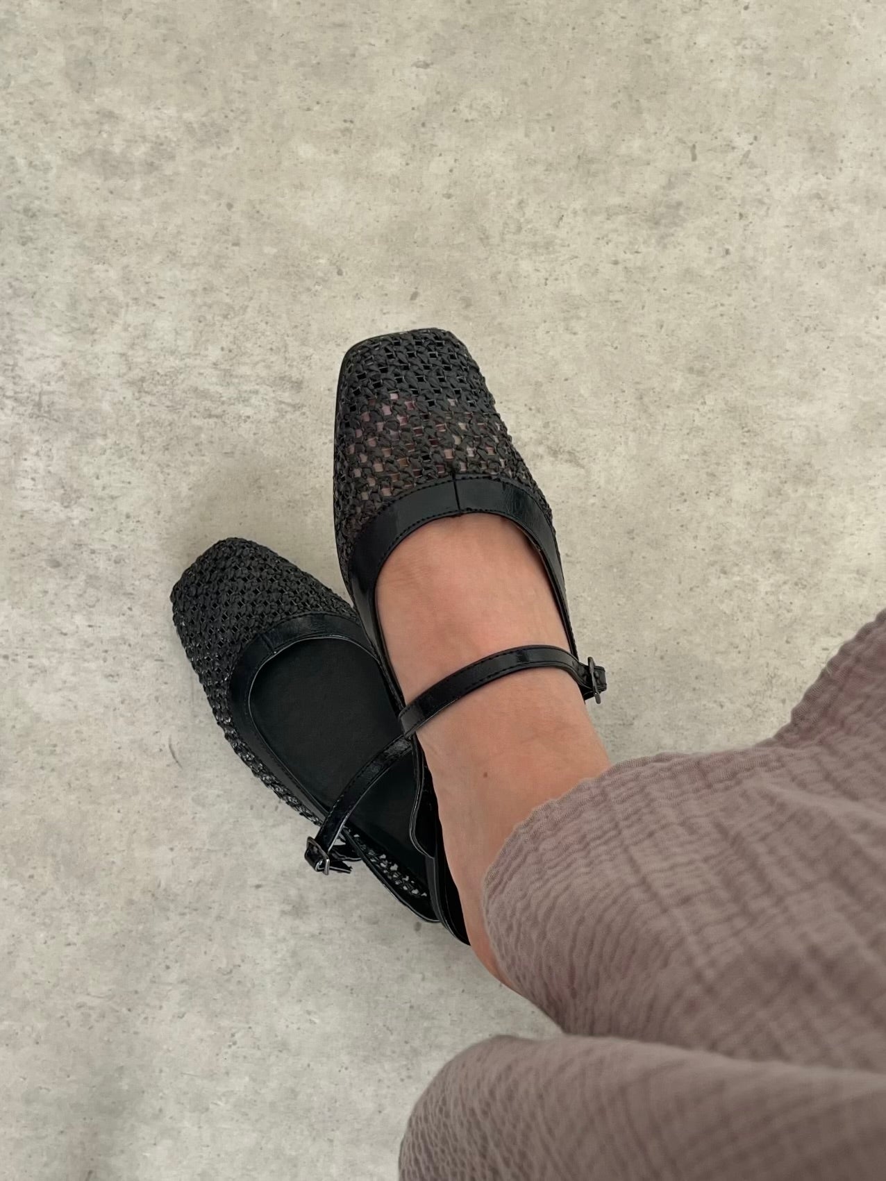 Amara Siyah File Kadın Terlik