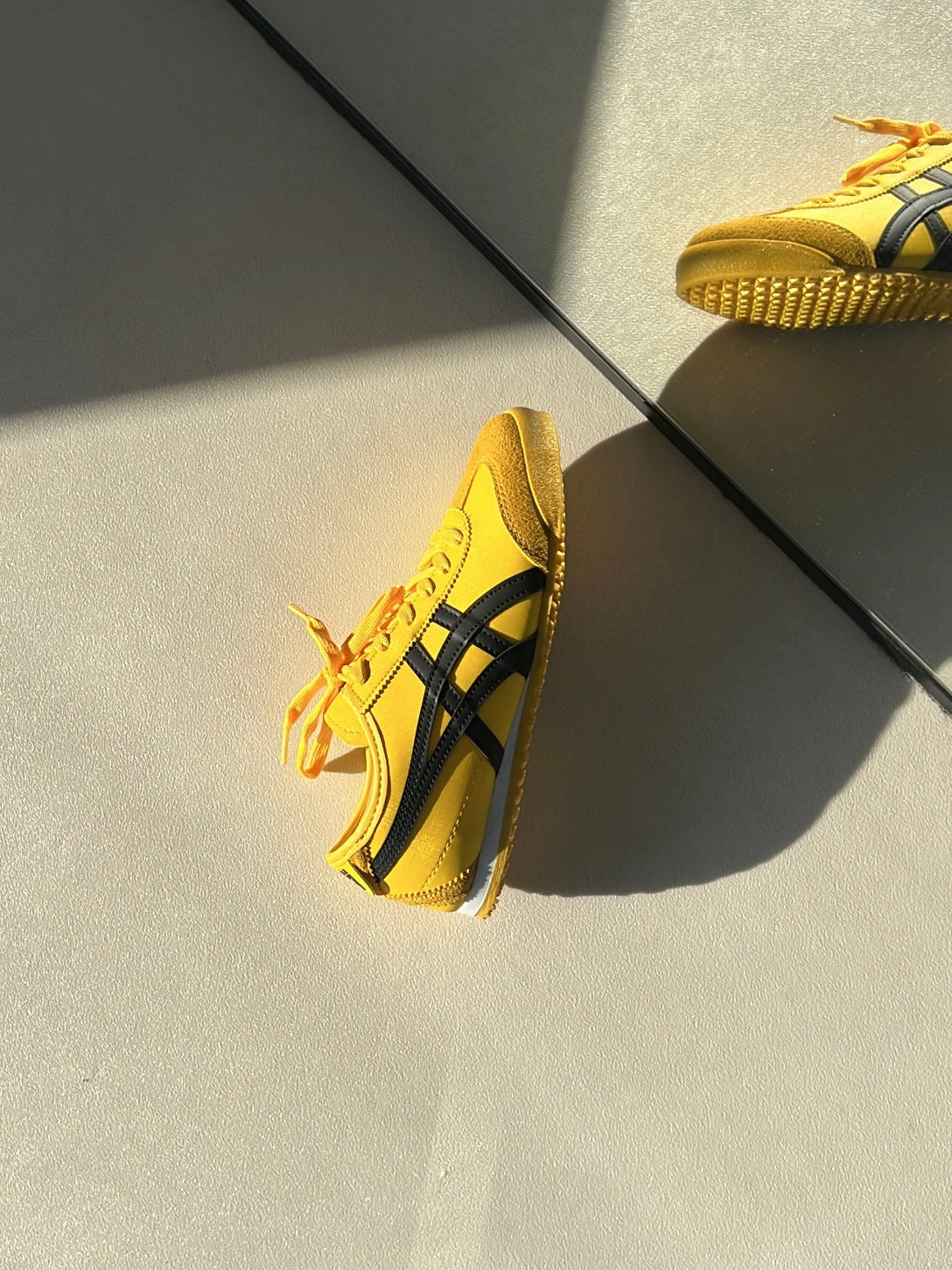 Bağcıklı Spor Sarı