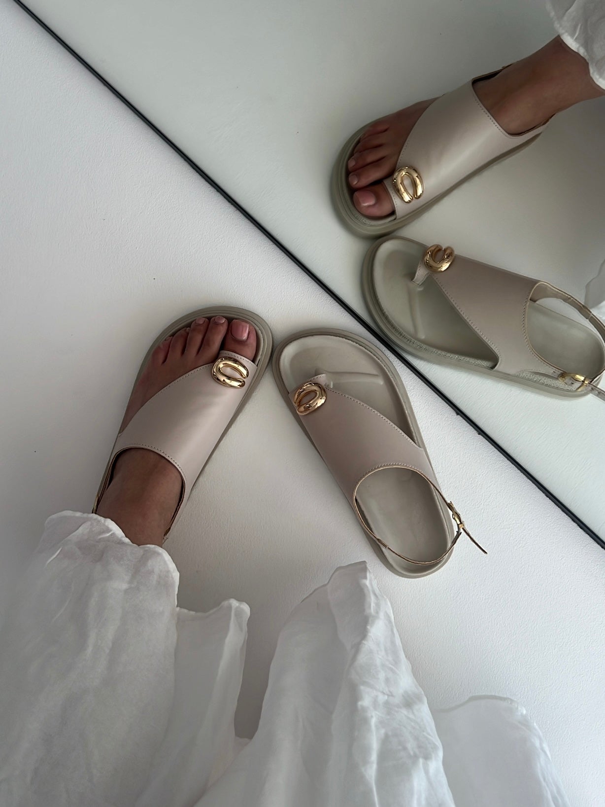 Rox Bej Toka Detaylı Sandalet