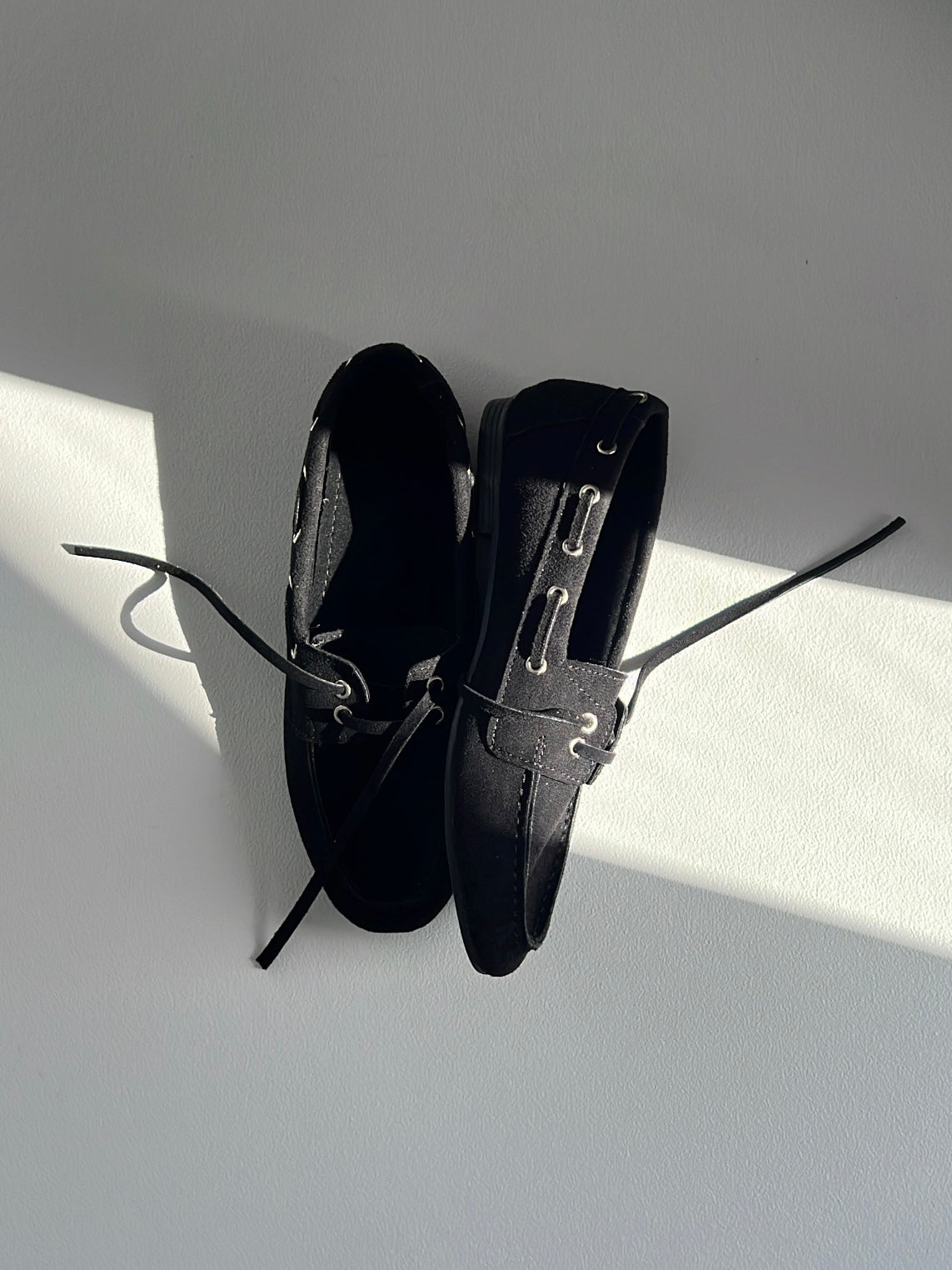 Robin Bağcıklı Siyah Süet Kadın Babet