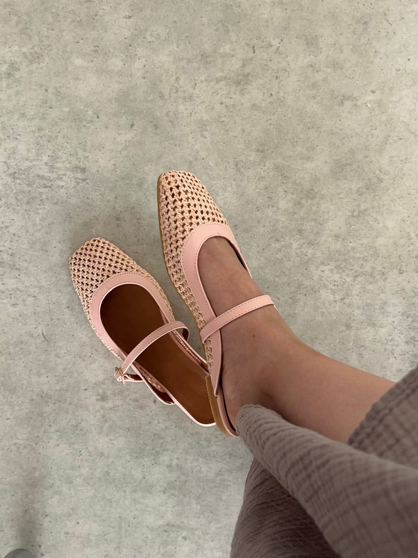 Amara Pembe File Kadın Terlik