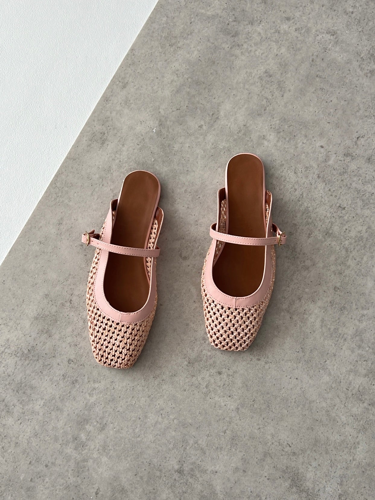 Amara Pembe File Kadın Terlik