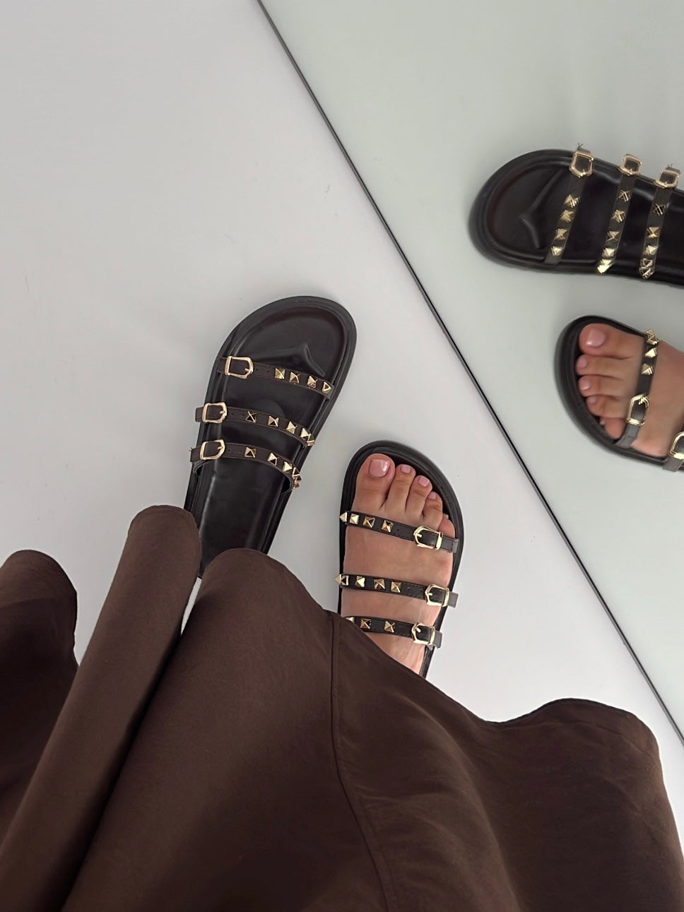 Yoshi Kahve Zımba Detaylı Terlik