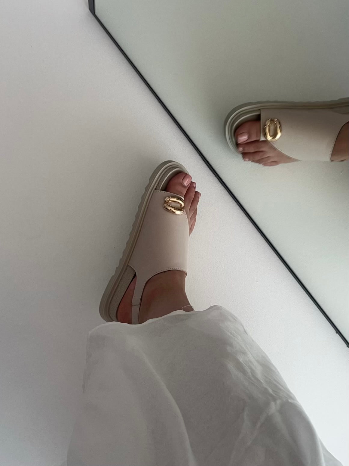 Rox Bej Toka Detaylı Sandalet