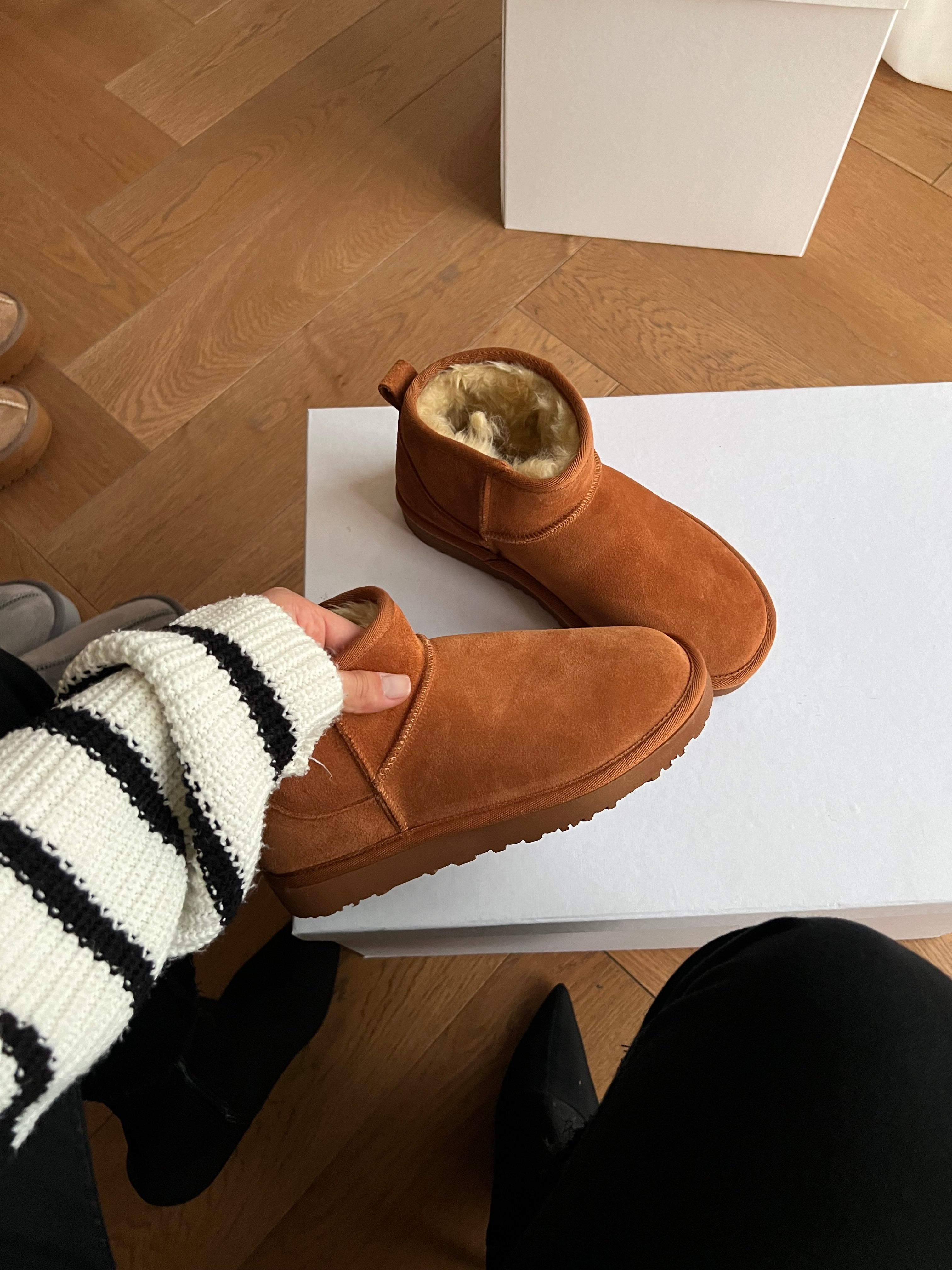 Yoko Mini Gerçek Hakiki Süet Taba