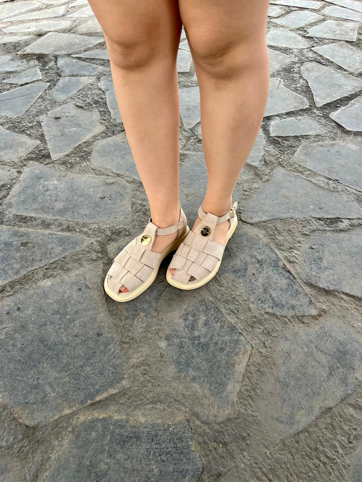 Lorenza Süet Bej Sandalet